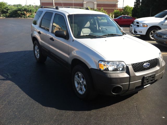 Ford Escape 2005 photo 12