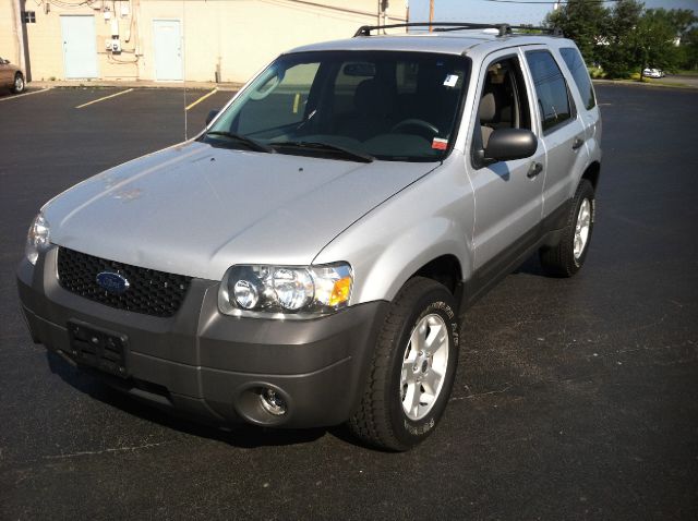 Ford Escape 2005 photo 13