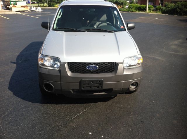 Ford Escape 2005 photo 14