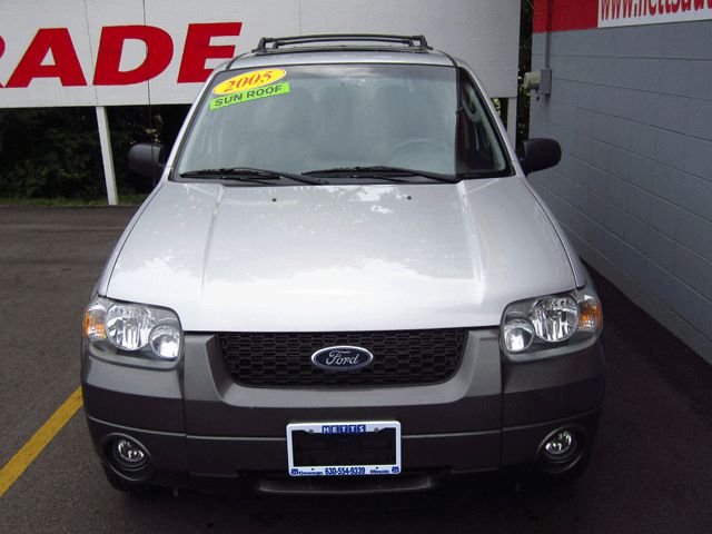 Ford Escape 2005 photo 2