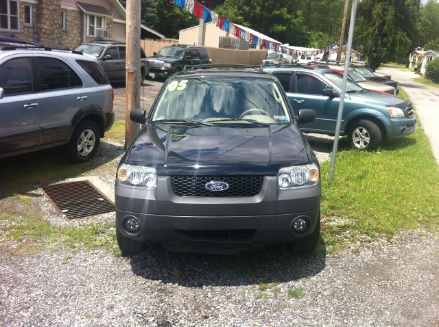 Ford Escape 2005 photo 3