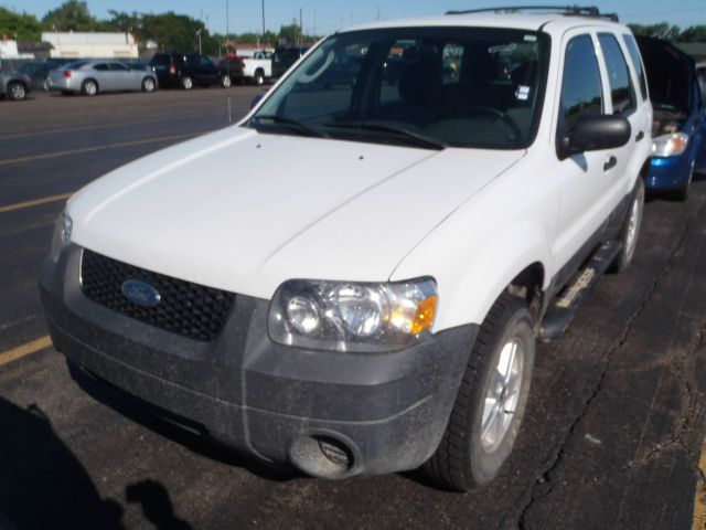 Ford Escape 2005 photo 3