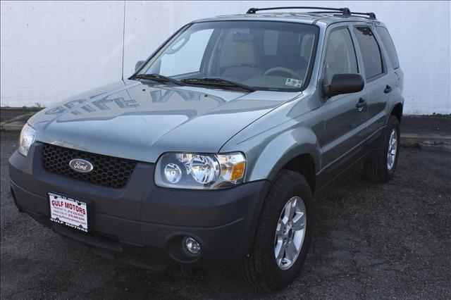 Ford Escape ESi Sport Utility