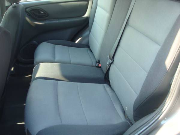 Ford Escape 2005 photo 1