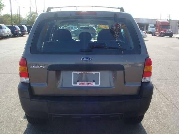 Ford Escape 2005 photo 5