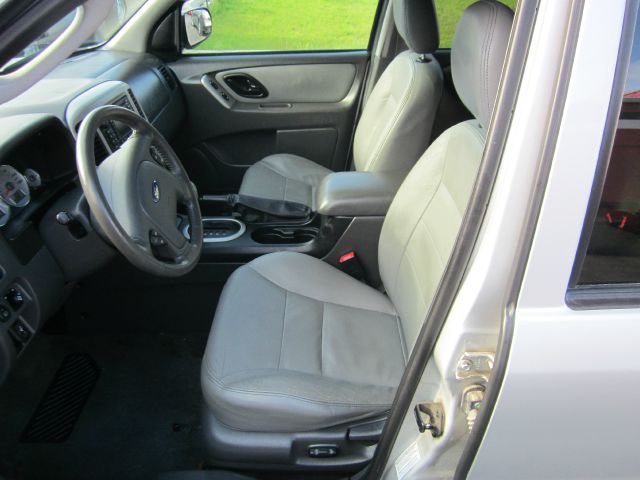 Ford Escape 2005 photo 4