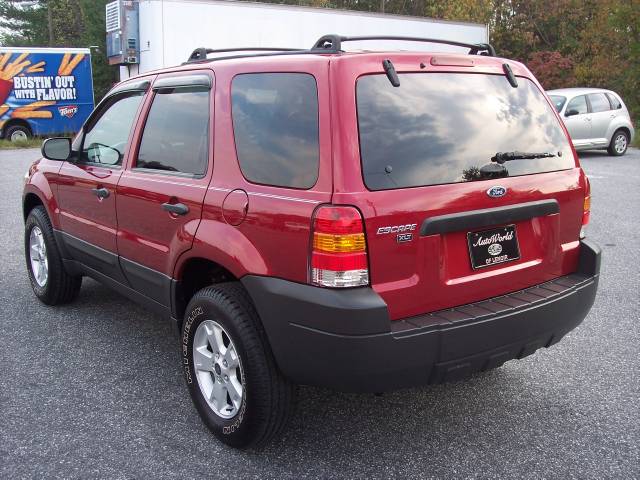 Ford Escape 2005 photo 4