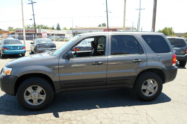 Ford Escape 2005 photo 3