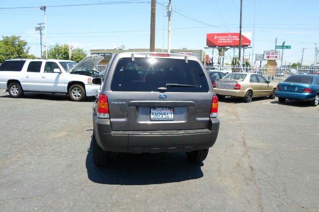 Ford Escape 2005 photo 6