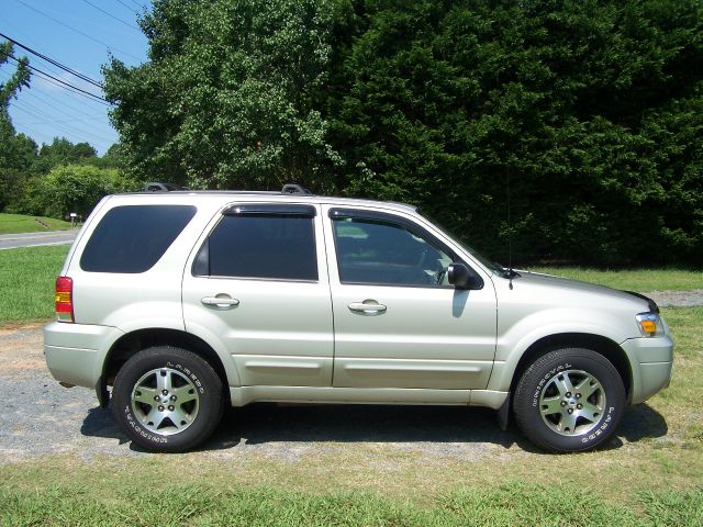 Ford Escape 2005 photo 3