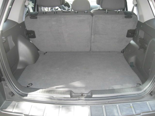 Ford Escape 2005 photo 9