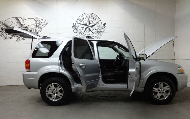 Ford Escape 2005 photo 3