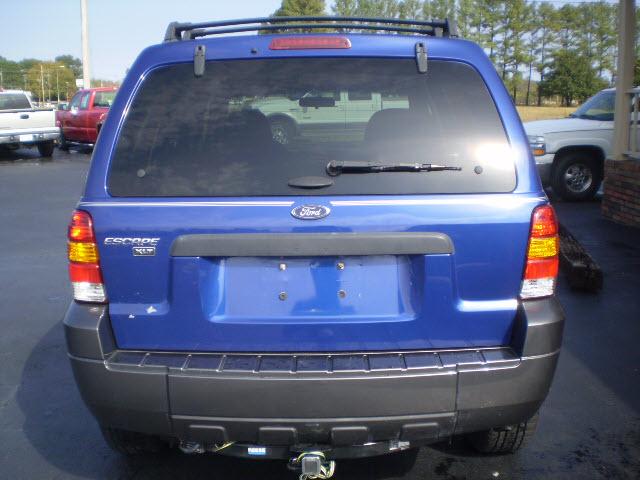 Ford Escape 2005 photo 3