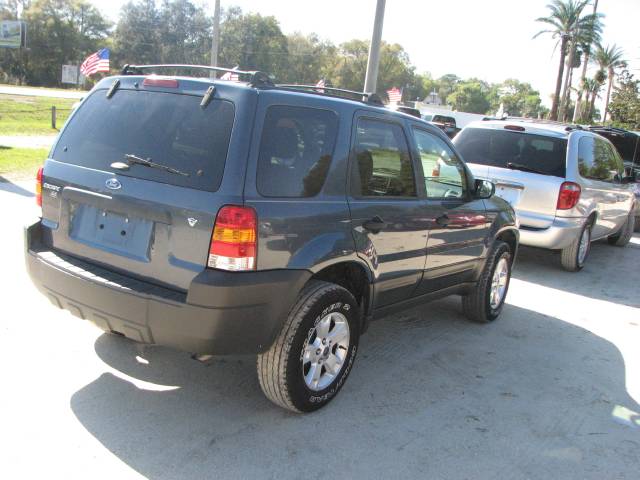 Ford Escape 2005 photo 3