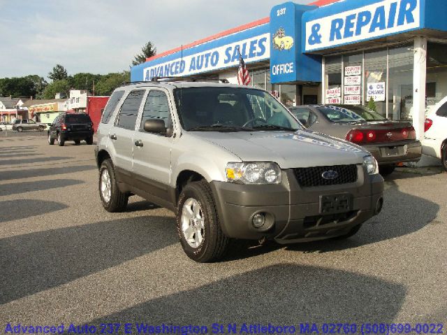 Ford Escape 2005 photo 1