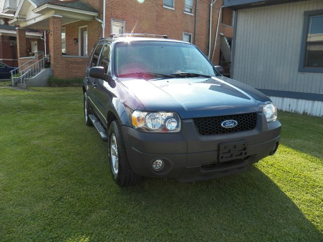 Ford Escape 2005 photo 20