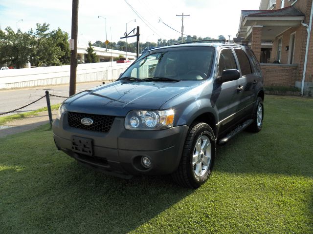 Ford Escape 2005 photo 3