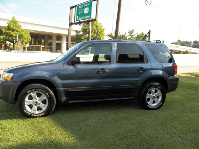 Ford Escape 2005 photo 9