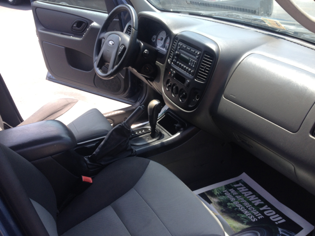 Ford Escape 2005 photo 4