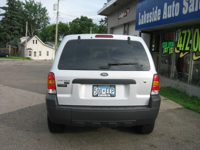 Ford Escape 2005 photo 1