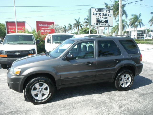 Ford Escape 2005 photo 3