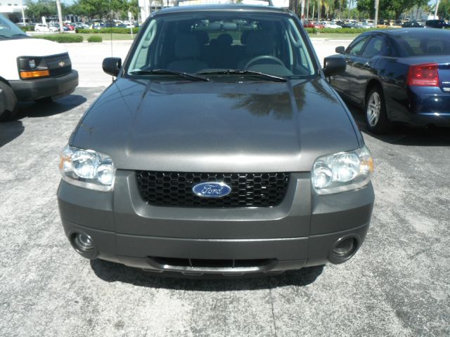 Ford Escape 2005 photo 4