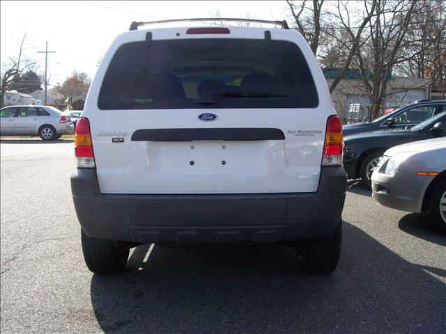 Ford Escape 2005 photo 3