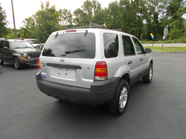 Ford Escape 2005 photo 10