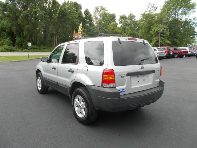 Ford Escape 2005 photo 15