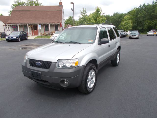 Ford Escape 2005 photo 22