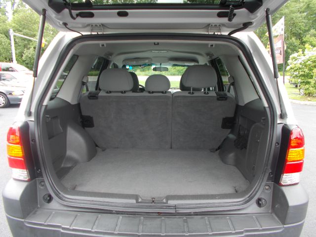 Ford Escape 2005 photo 7