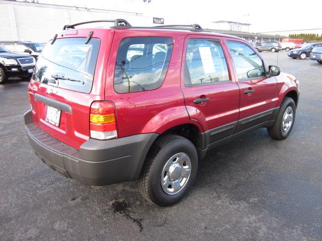 Ford Escape 2005 photo 1