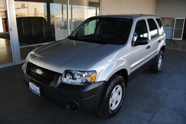 Ford Escape 2005 photo 3