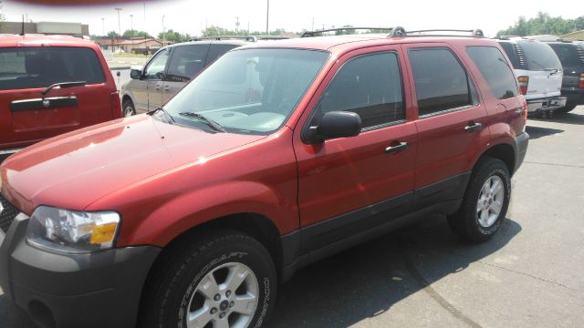 Ford Escape 2005 photo 3