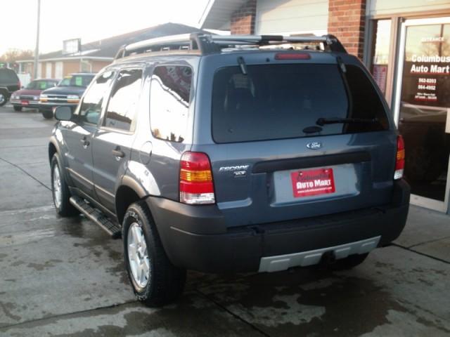 Ford Escape 2005 photo 3