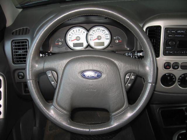 Ford Escape 2005 photo 4