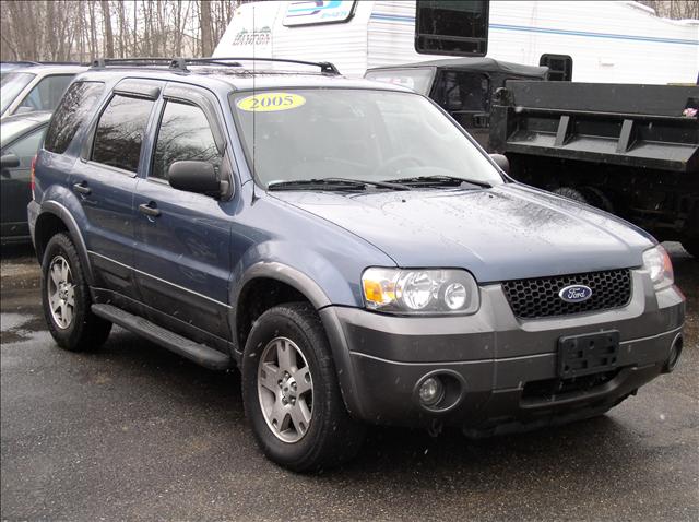 Ford Escape ESi Sport Utility