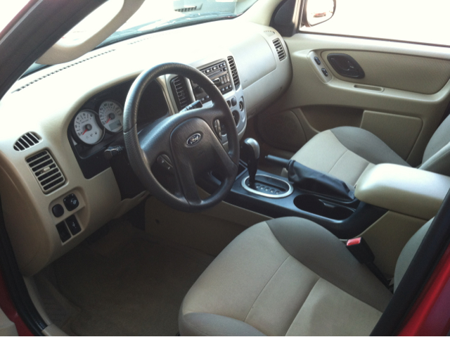 Ford Escape 2005 photo 4