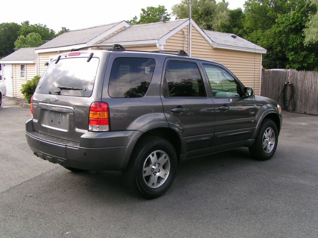 Ford Escape 2005 photo 3