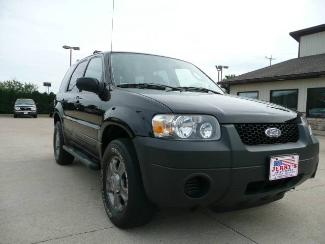 Ford Escape 2005 photo 1