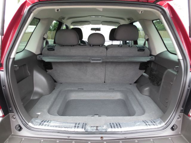 Ford Escape 2005 photo 24