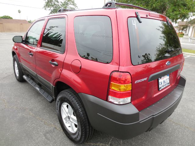 Ford Escape 2005 photo 28