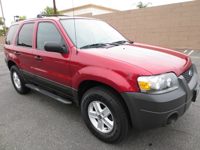 Ford Escape 2005 photo 30