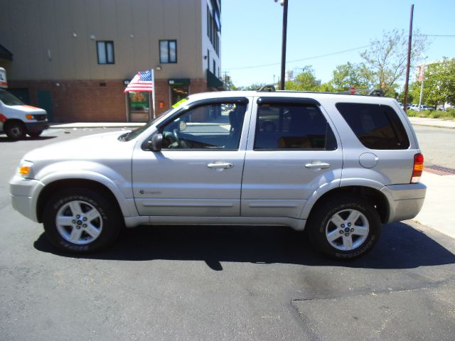 Ford Escape 2005 photo 11