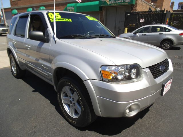 Ford Escape 2005 photo 9