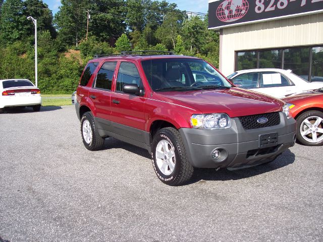 Ford Escape 2005 photo 3