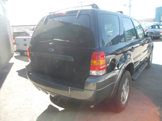 Ford Escape 2005 photo 4