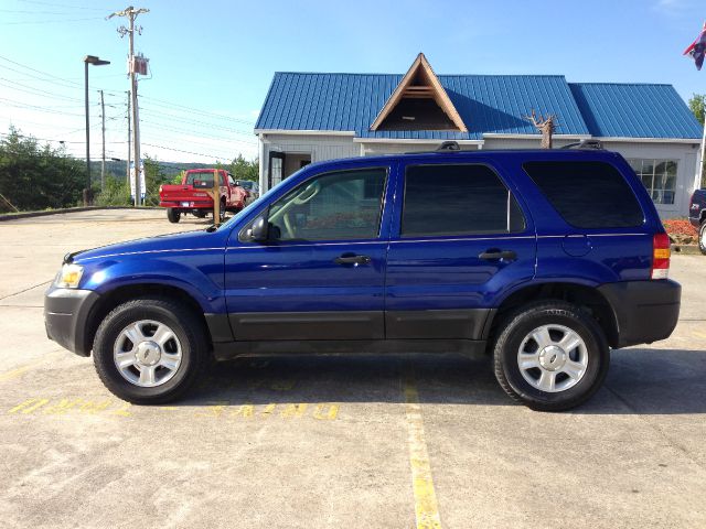 Ford Escape 2005 photo 1