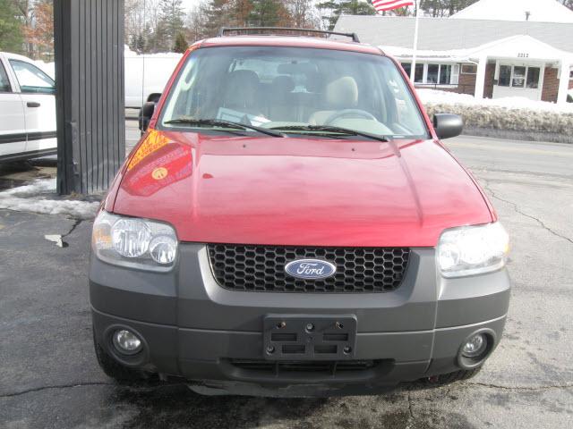 Ford Escape 2005 photo 1