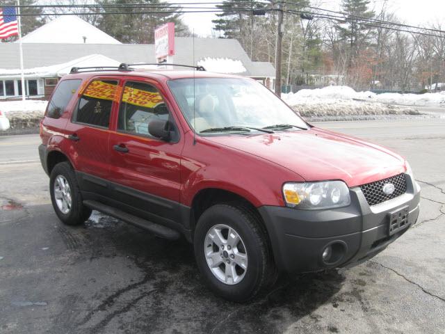 Ford Escape 2005 photo 2